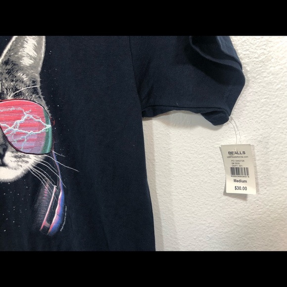 COOL CAT WITH SUNGLASSES AND HEADPHONES | TSHIRT - Picture 3 of 4